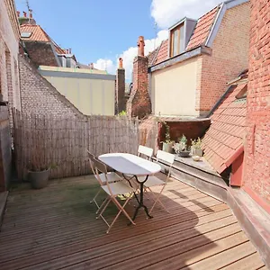 https://vieux-lille-superbe-type-loft-terrasse.lillehotels.org
